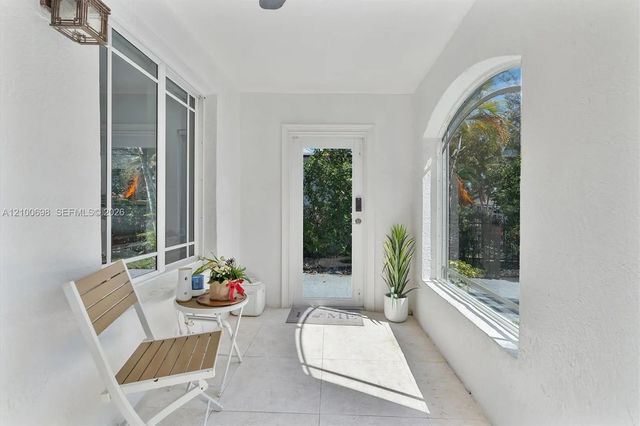 3 of 40 - 2231 Sw 17th Street, Miami, FL