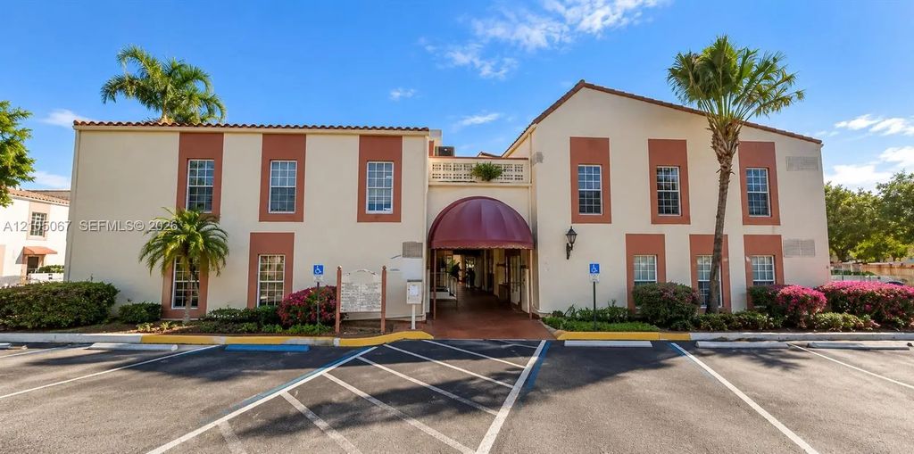 7707 N University Drive #108, Tamarac