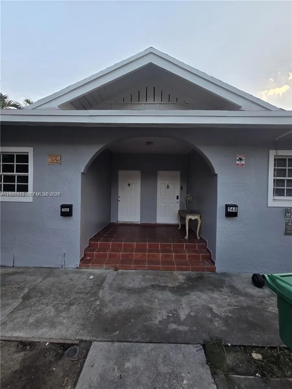 568 Sw 3rd Street #left 566, Miami