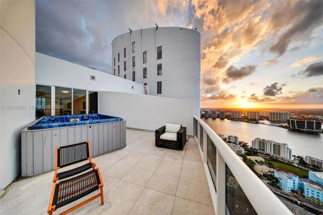 5 of 47 - 18101 Collins Avenue #ts-5506, Sunny Isles Beach, FL