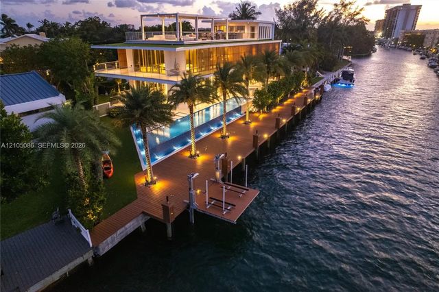 13390 Biscayne Bay Drive, North Miami