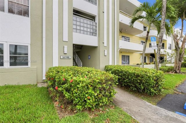 4 of 30 - 10765 Sw 108th Avenue #301, Miami, FL