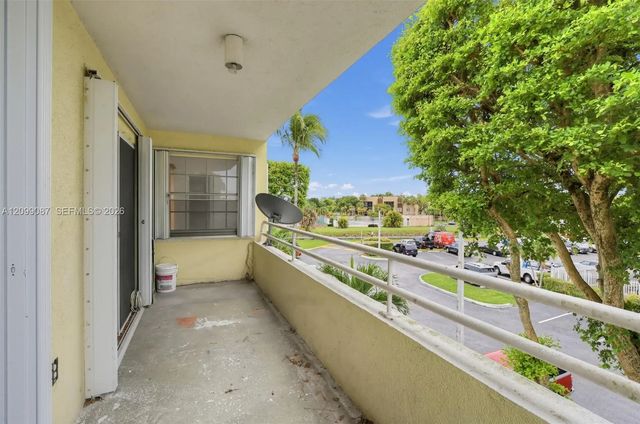 5 of 30 - 10765 Sw 108th Avenue #301, Miami, FL