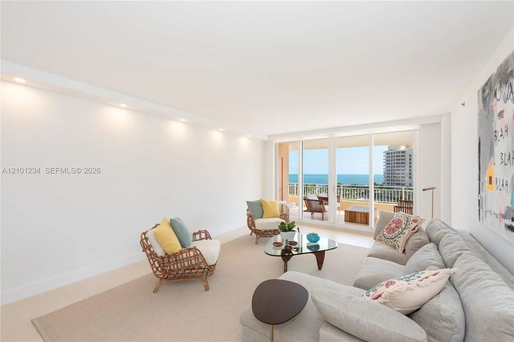 791 Crandon Boulevard #901, Key Biscayne