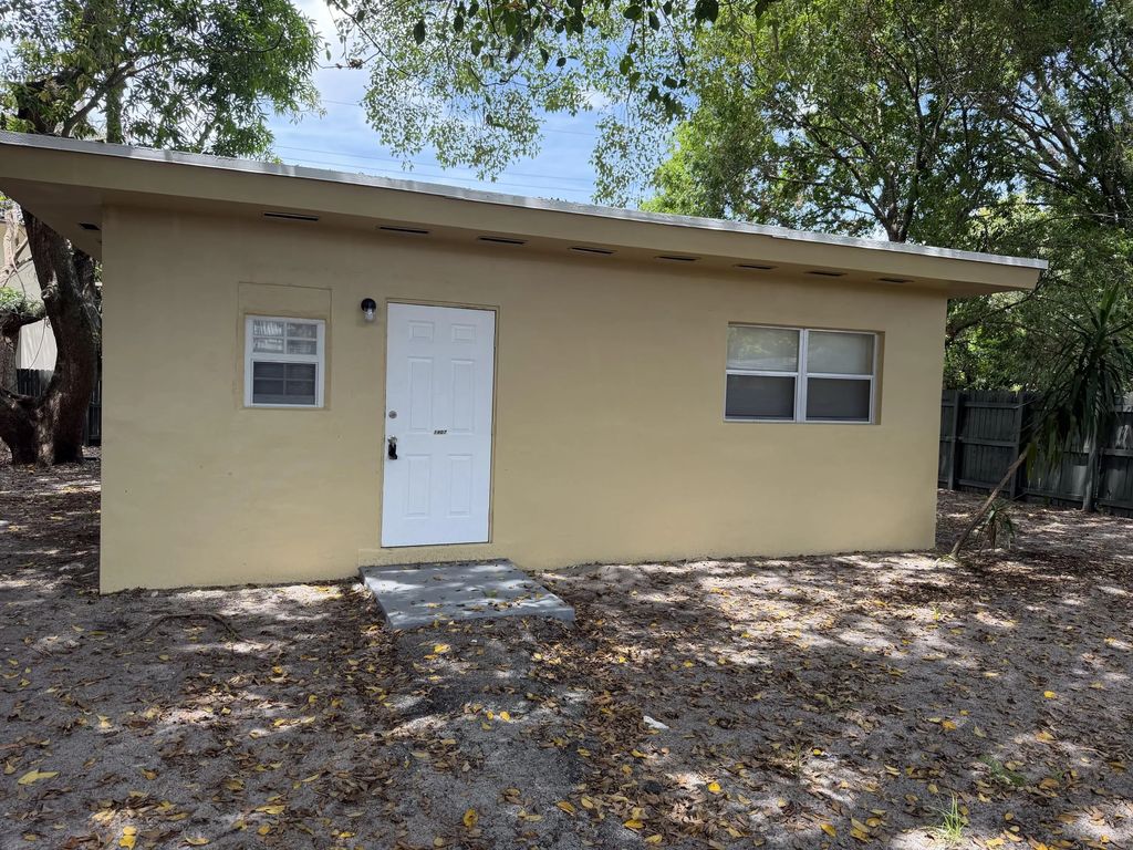 1407 Ne 5th Terrace, Fort Lauderdale