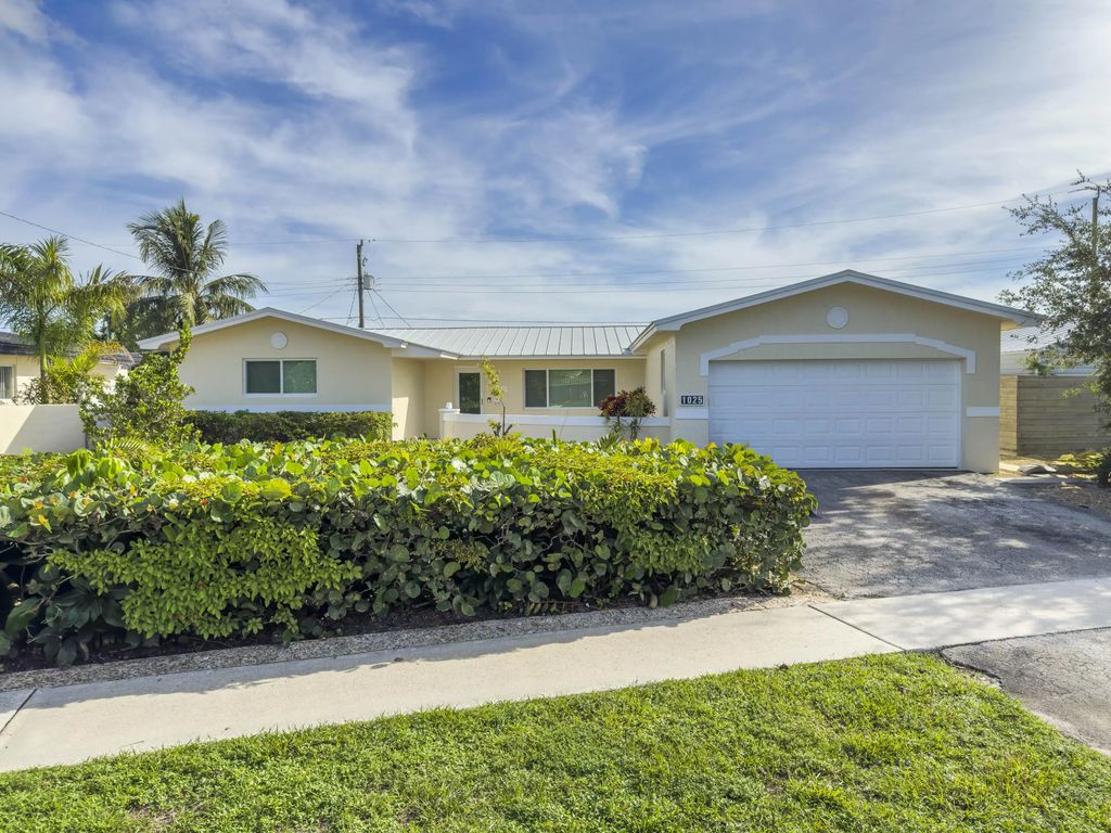 1025 Yale Drive, Hollywood