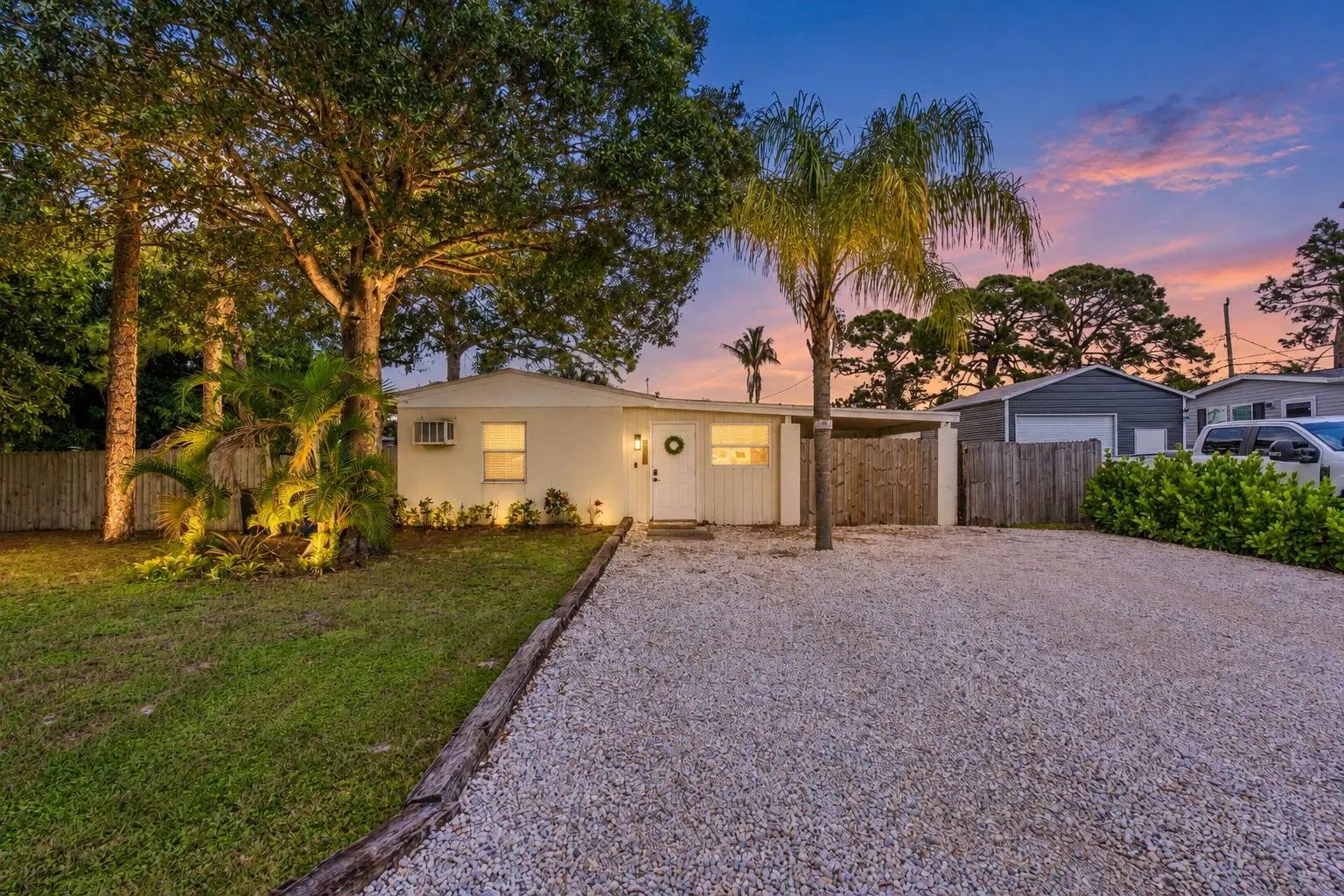 5317 Se Isabelita Avenue, Stuart
