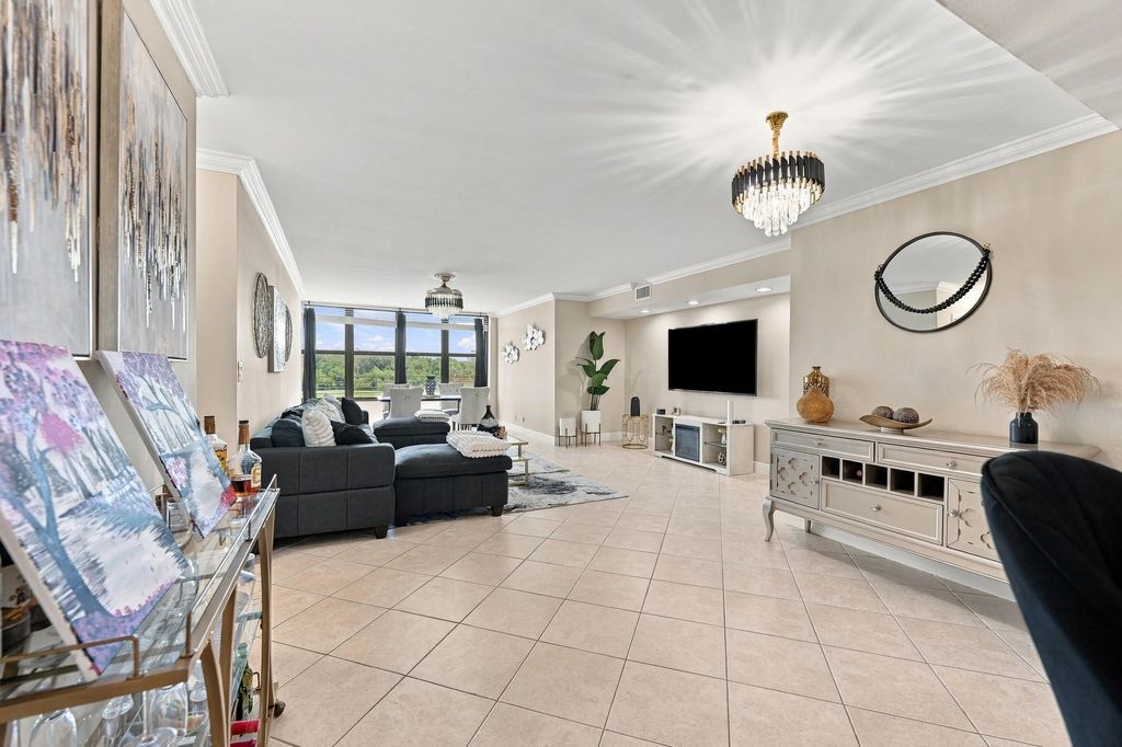 2766 Carambola Circle S #305, Coconut Creek