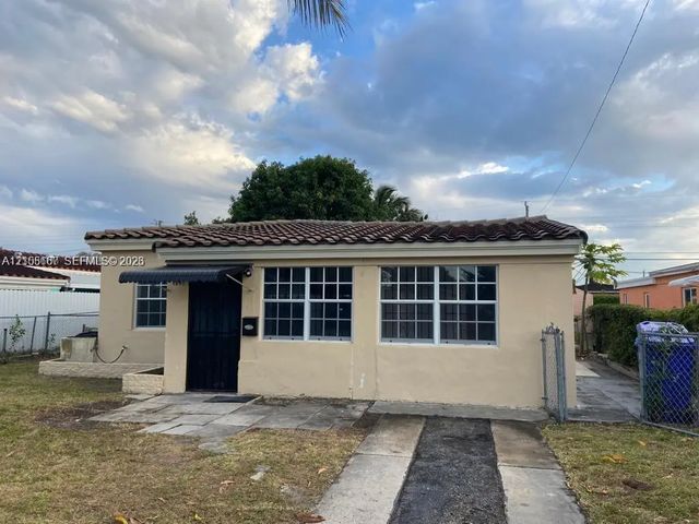 2 of 15 - 1840 Ne 174th Street, North Miami Beach, FL