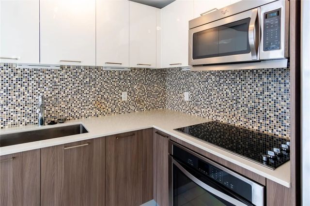 4 of 30 - 5252 Nw 85th Avenue #1409, Doral, FL