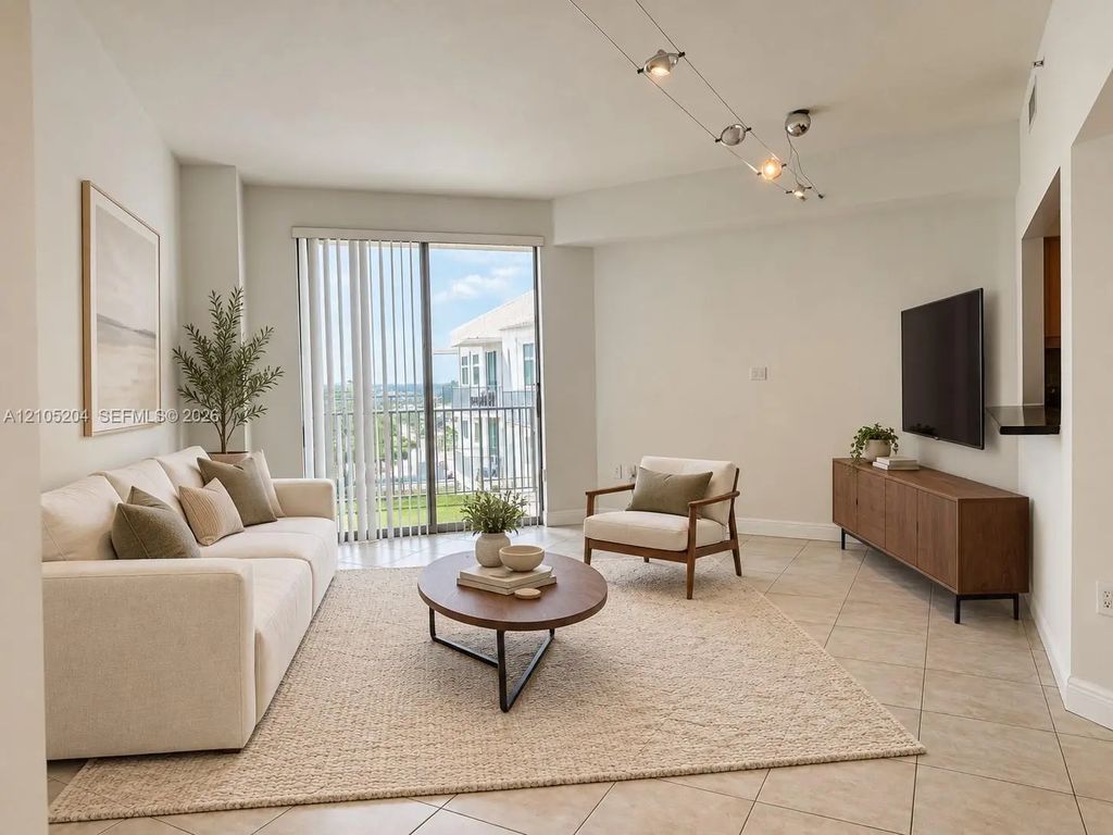 140 S Dixie Highway #1008, Hollywood