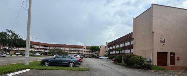 2 of 26 - 9350 Sunrise Lakes Boulevard #201, Sunrise, FL
