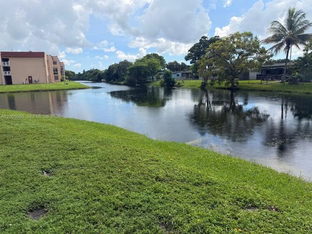 4 of 26 - 9350 Sunrise Lakes Boulevard #201, Sunrise, FL