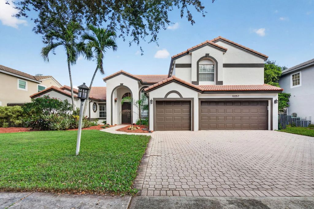 10257 Bermuda Drive, Cooper City