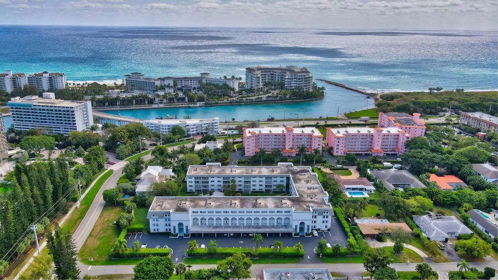 800 E Camino Real #305, Boca Raton