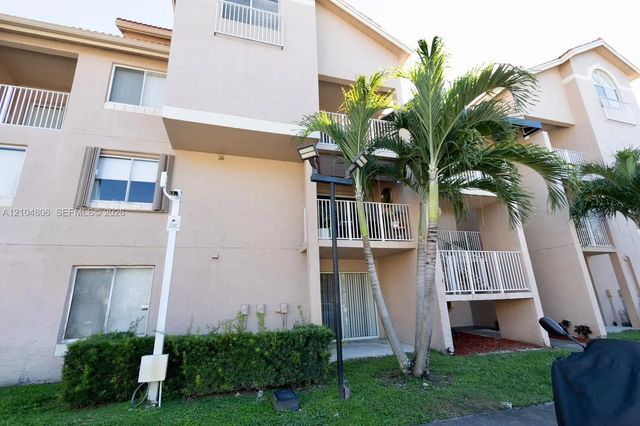 4 of 46 - 10451 Sw 157th Place #303, Miami, FL
