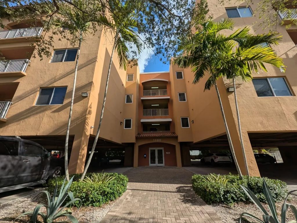 1300 Ne 109th Street #301, Miami