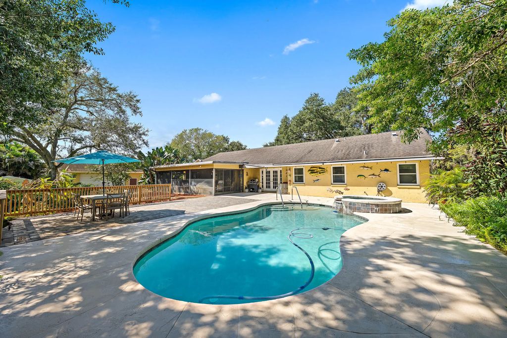 15606 87th Trail N, Palm Beach Gardens