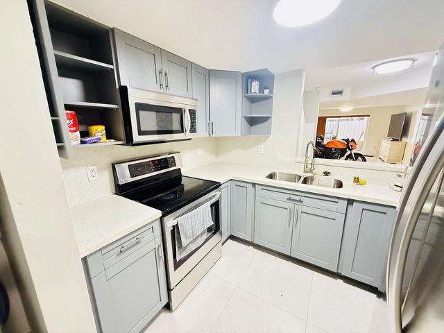 4 of 33 - 12317 Nw 11th Street #1302, Miami, FL