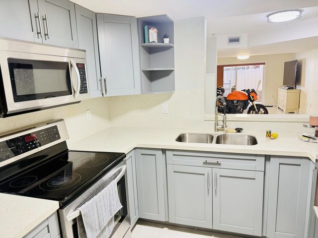 5 of 33 - 12317 Nw 11th Street #1302, Miami, FL