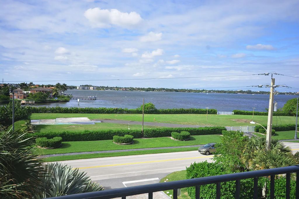 3460 S Ocean Boulevard #3100, Palm Beach