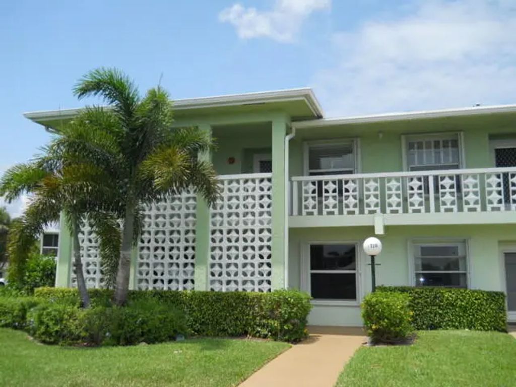 1720 Nw 19th Terrace, Delray Beach