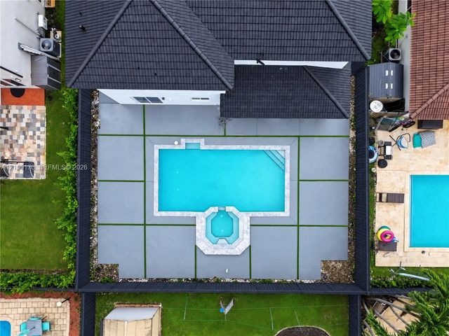 5 of 31 - 15579 Sw 10th Lane, Miami, FL
