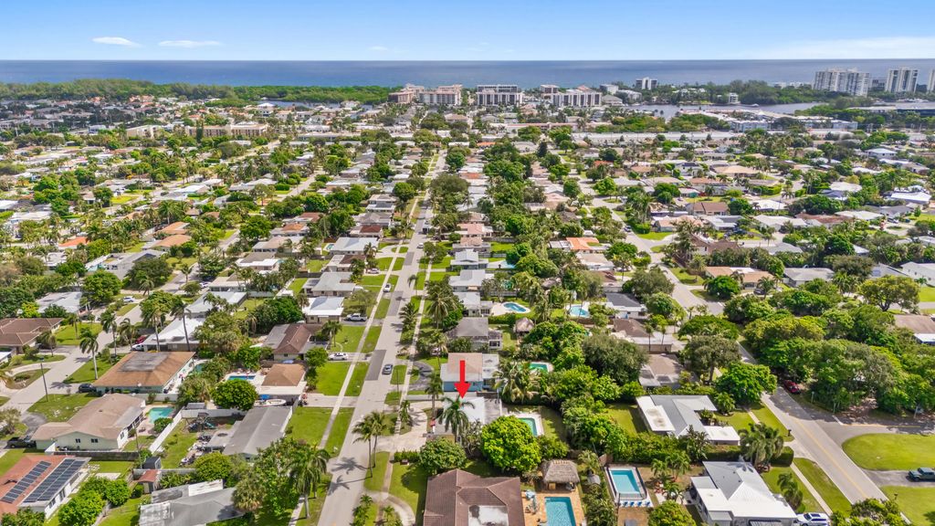214 Ne 28th Road, Boca Raton