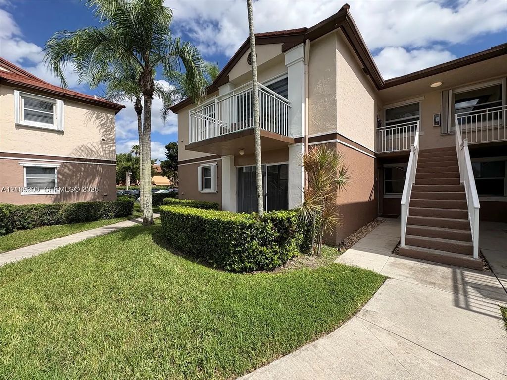 1226 Sw 113th Terrace #103, Pembroke Pines