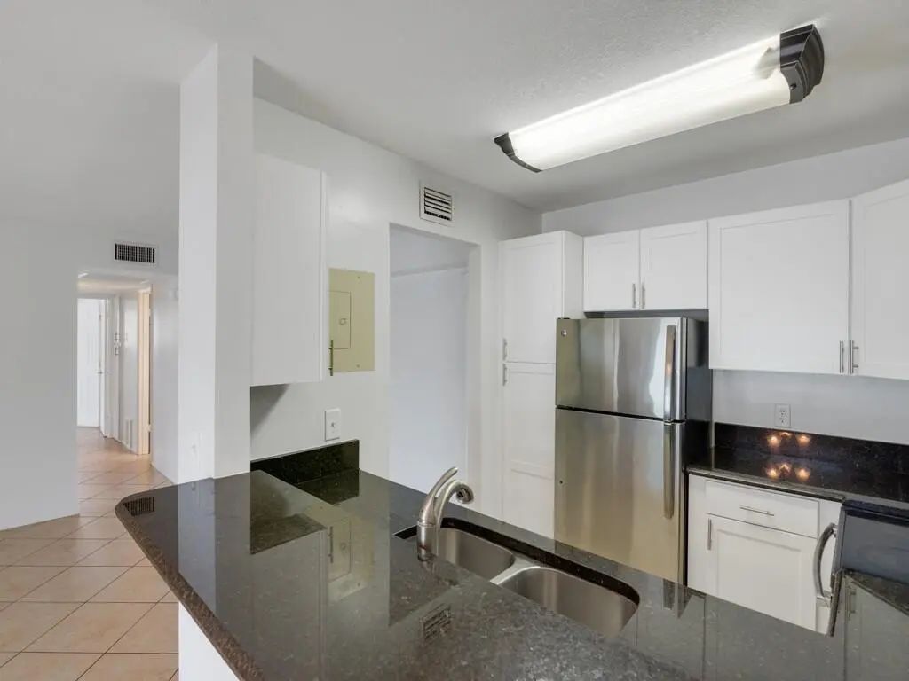 1845 Robalo Drive #106d, Vero Beach