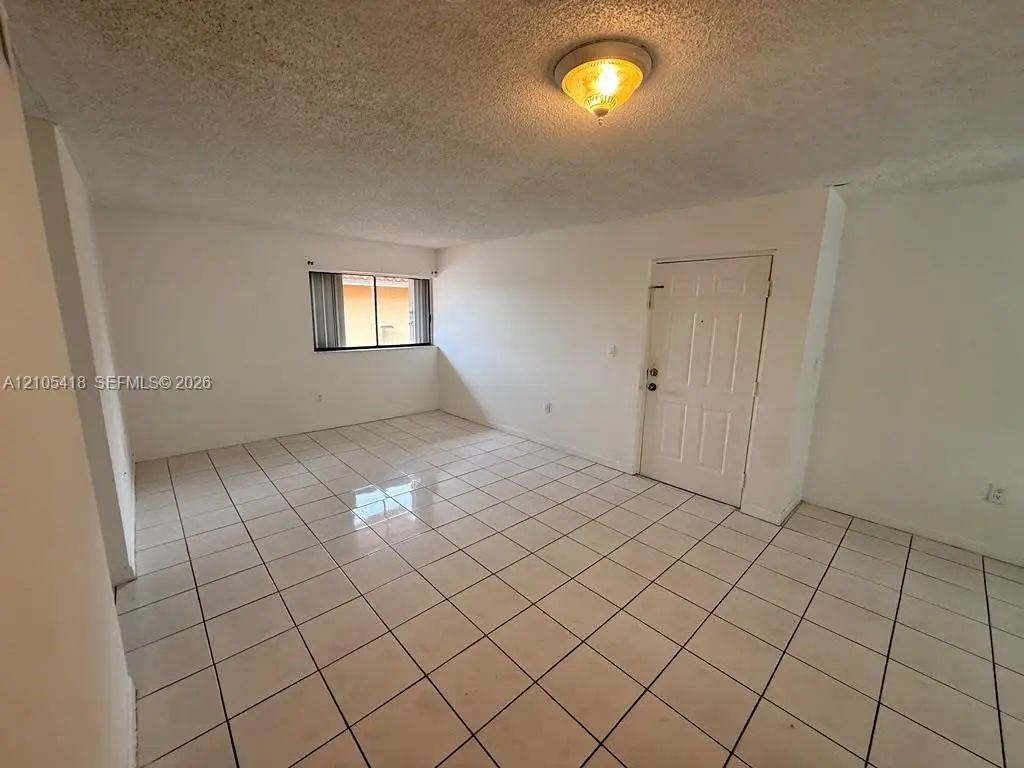 2745 W 61st Place #204, Hialeah