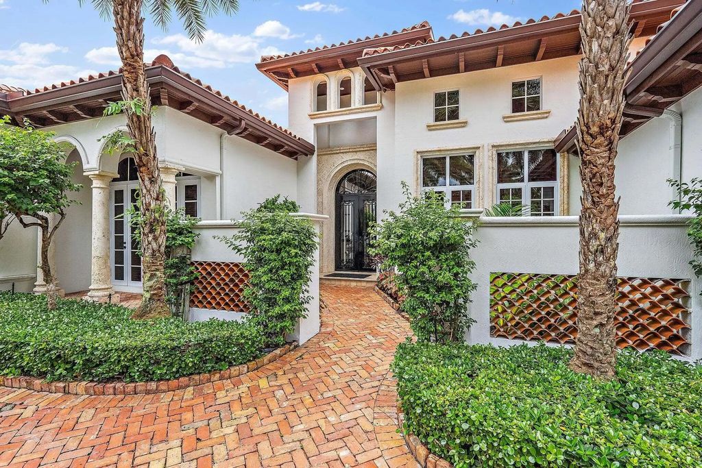 817 Harbour Isles Place, North Palm Beach