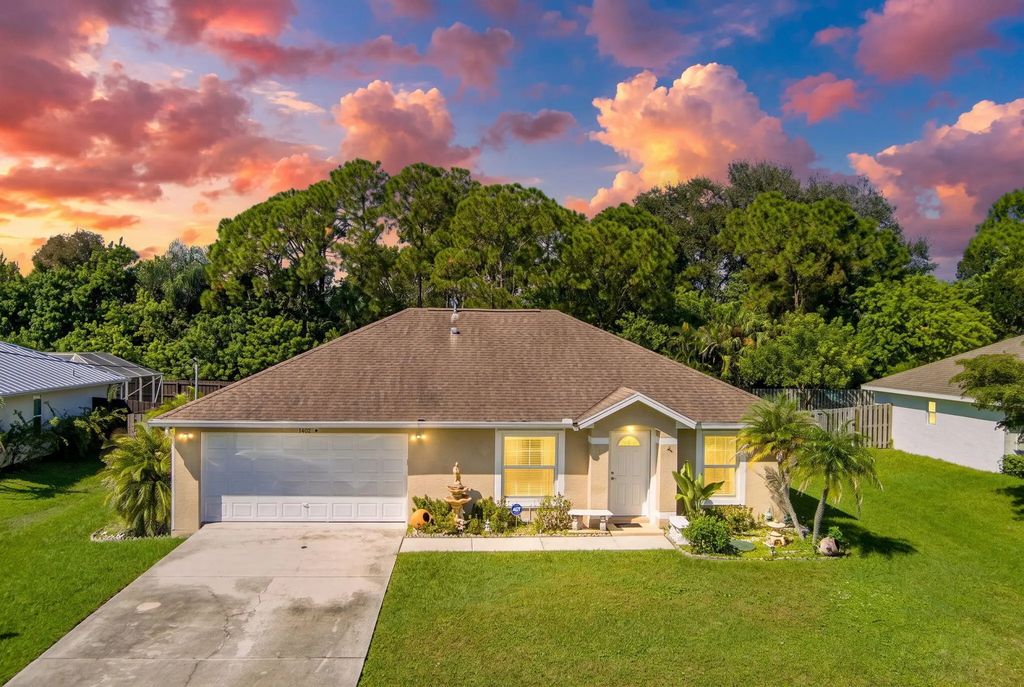 1402 Sw Broadview  Street, Port St. Lucie