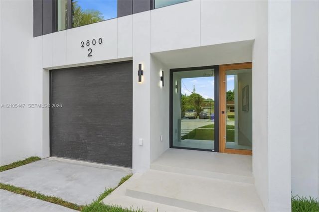 3 of 37 - 2800 Sw 38th Court #2, Miami, FL