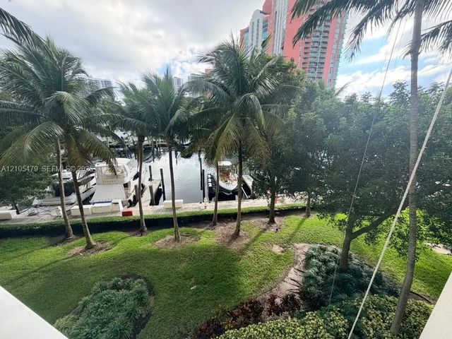 3340 Ne 190th Street #308, Aventura