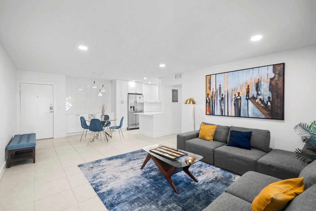 119 Ne 19th Court #g216, Wilton Manors