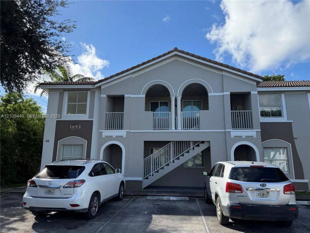 1692 Se 29th Court #207, Homestead