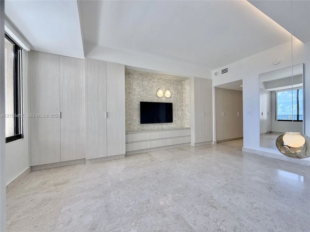 201 Crandon Boulevard #605, Key Biscayne