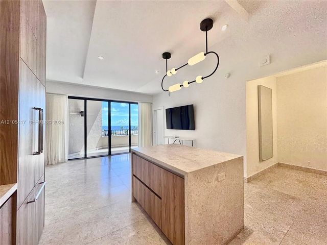 2 of 38 - 201 Crandon Boulevard #605, Key Biscayne, FL