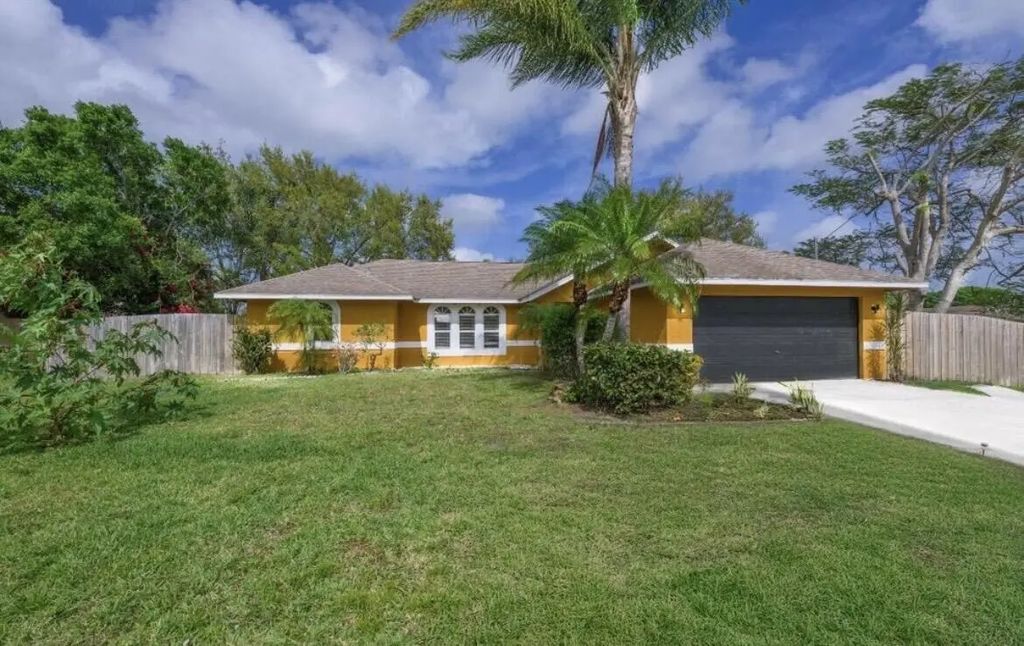 353 Nw Ferris Drive, Port St. Lucie