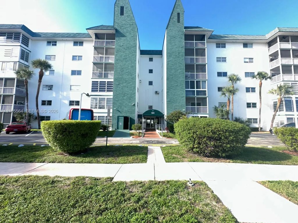 4751 Nw 21st Street #210, Lauderhill