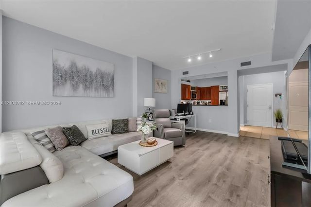 7350 Sw 89th Street #803s, Miami