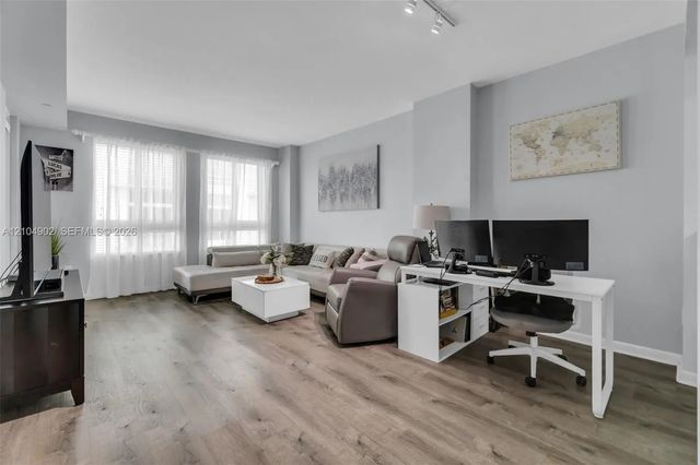 5 of 30 - 7350 Sw 89th Street #803s, Miami, FL