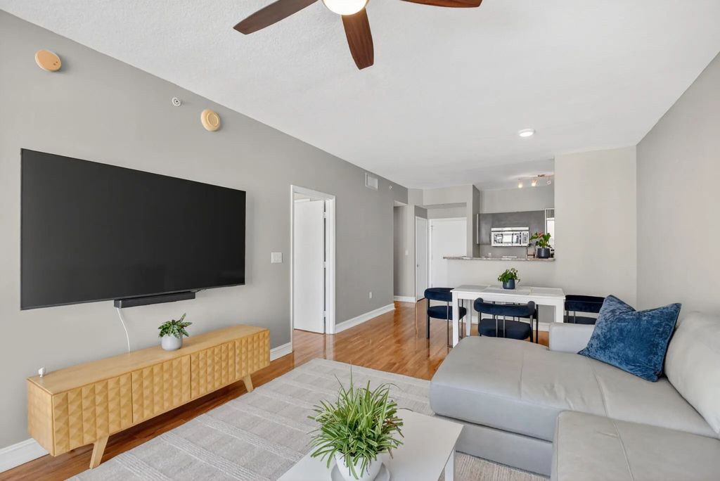 550 Okeechobee Boulevard #821, West Palm Beach
