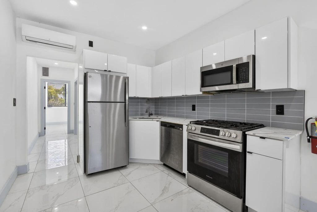 324 20th Street #unit 320, West Palm Beach