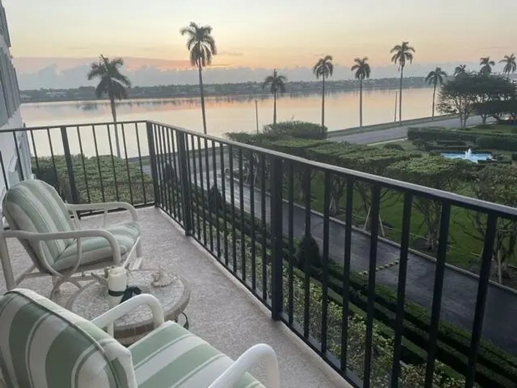 1701 S Flagler Drive #403, West Palm Beach