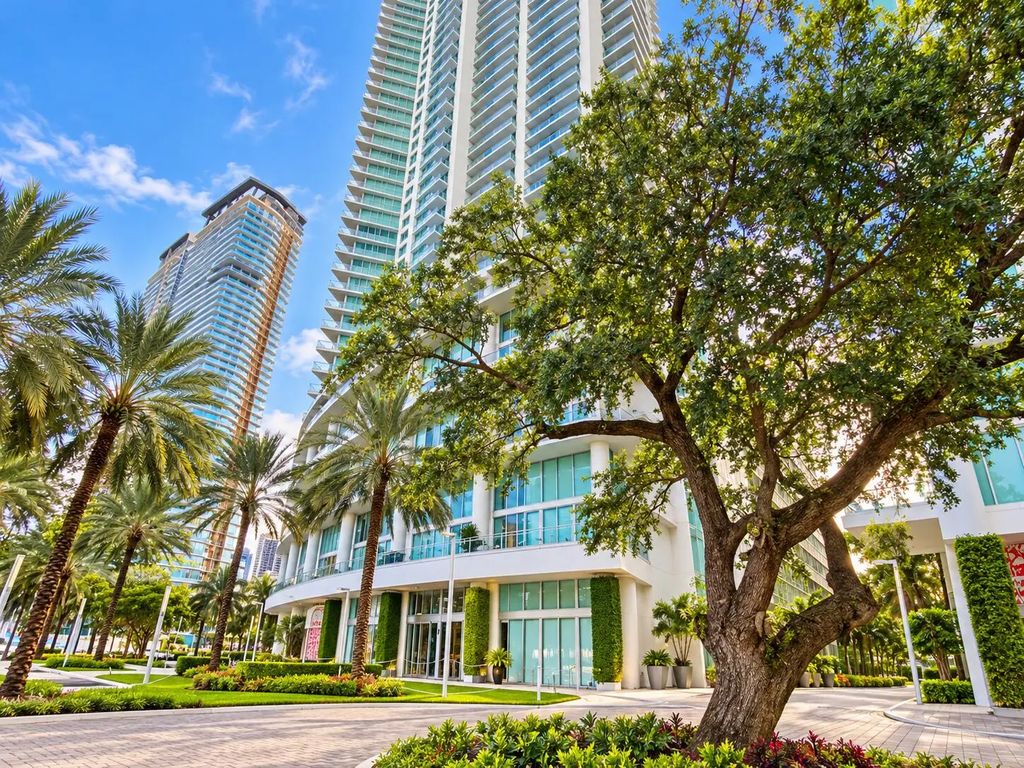 92 Sw 3rd Street #4006, Miami