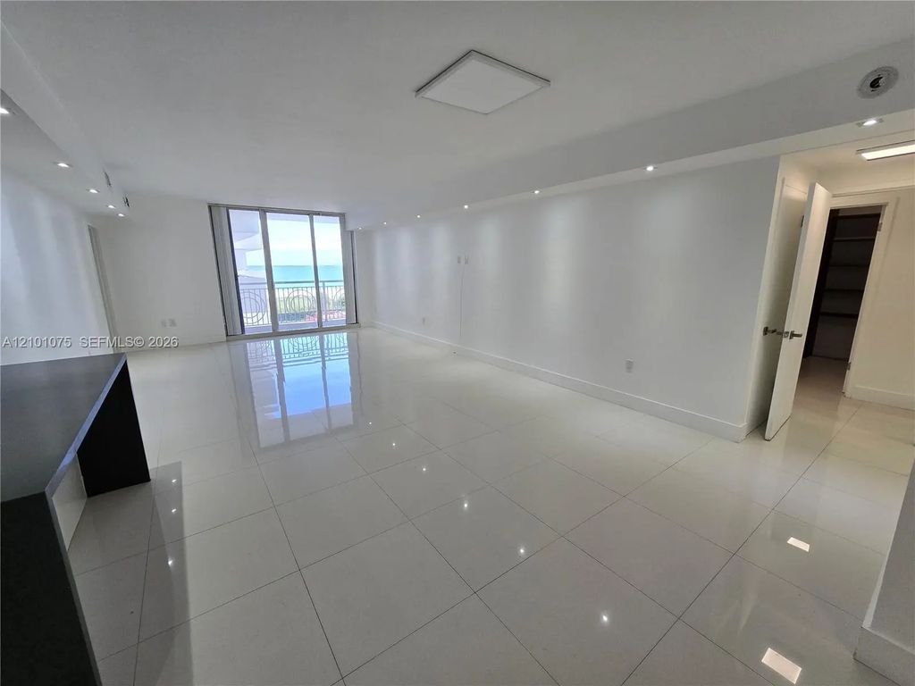 5825 Collins Avenue #j4, Miami Beach