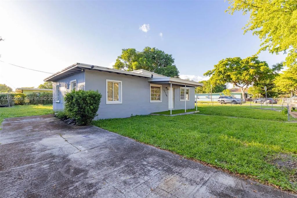 12250 Nw 13th Avenue, North Miami