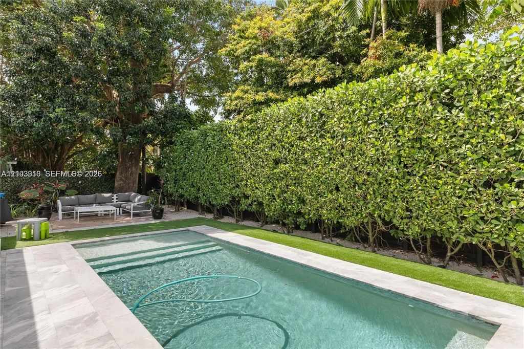 11810 W Biscayne Canal Road, Miami